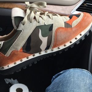 Valentino Designer Sneakers Mens size 10